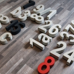 HAUSNUMMER aus BETON | 24cm Arial Narrow | 3D Optik  Top Design