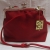 rote Bügeltasche, Ledertasche mit Clipverschluss