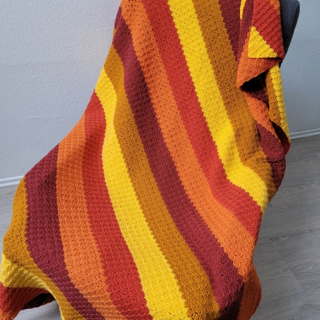 Große Häkeldecke, Tagesdecke, Sofadecke, Handarbeit