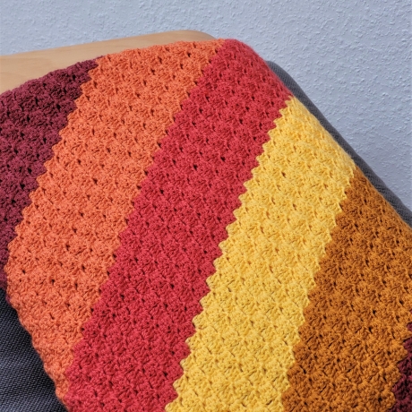 Große Häkeldecke, Tagesdecke, Sofadecke, Handarbeit