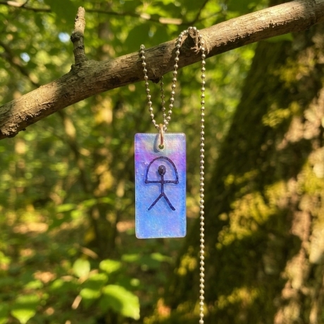 Zuversicht, die im Dunkeln leuchtet – Indalo-Amulett, handmade