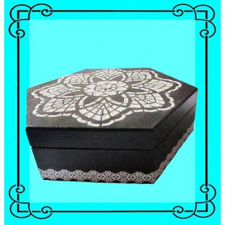 Holzschatulle Schmuckschatulle Sechseck Ornament Punktmalerei