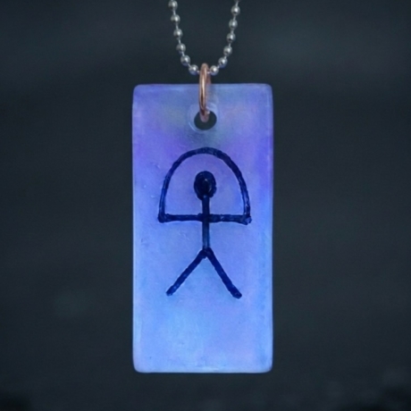 Zuversicht, die im Dunkeln leuchtet – Indalo-Amulett, handmade