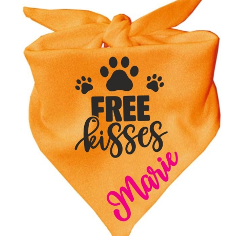 Dreieckstuch Hundehalstuch FREE KISSES personalisiert mit Name