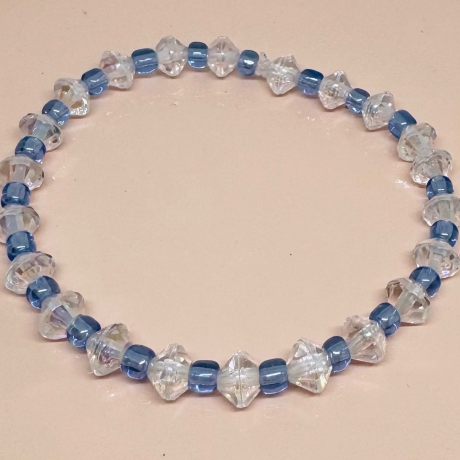 Handgemachtes Kristall Style Perlenarmband  Glitzer & Eleganz 