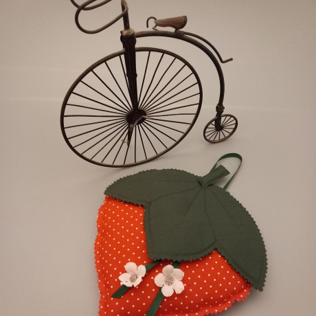 1 Deko Erdbeer Herz aus Stoff Shabby Chic Anhänger