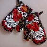 1 Paar Ofenhandschuhe mit Rosen und Totenkopf