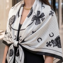 Damen Seidentuch Kleeblatt, schwarz-weiss 180 x 90 cm