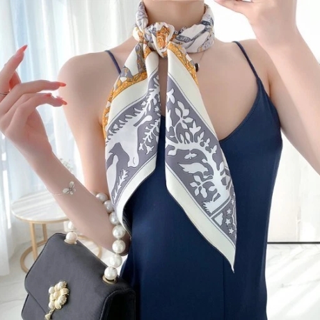 Damen Designertuch Seide, weiss-grau, 90x90, neu