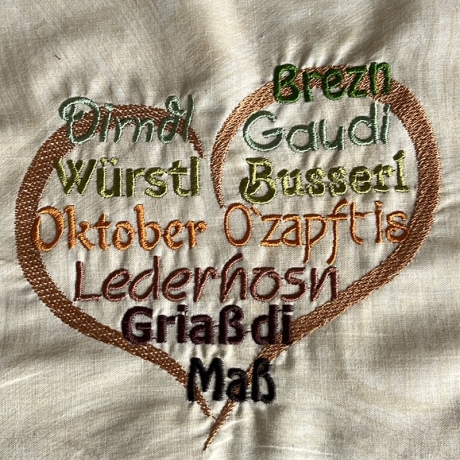 Festherz 3x Stickdatei Wortwolke Oktober Dirdl Brezn Ozapft is