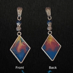 Kette mit Resin-Anhänger