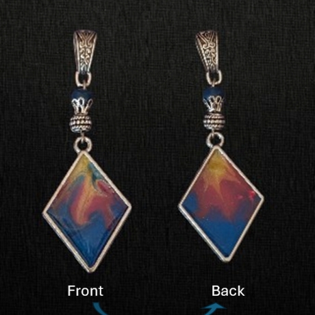 Kette mit Resin-Anhänger