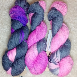 handgefärbte Wolle, Sockenwolle mit Merino, Wolle, Merinowolle