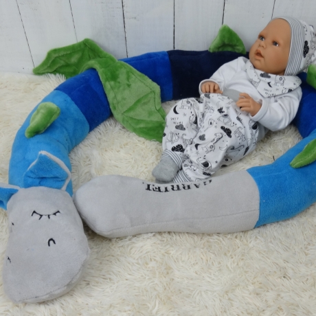 Bettschlange Drache, Puckschnecke, Bettrolle, Wickeltischrolle
