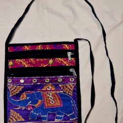Handgearbeitete Damenschultertasche - Baumwolle mit Stickerei