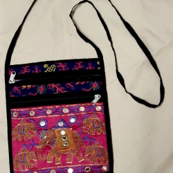 Handgearbeitete Damenschultertasche - Baumwolle mit Stickerei