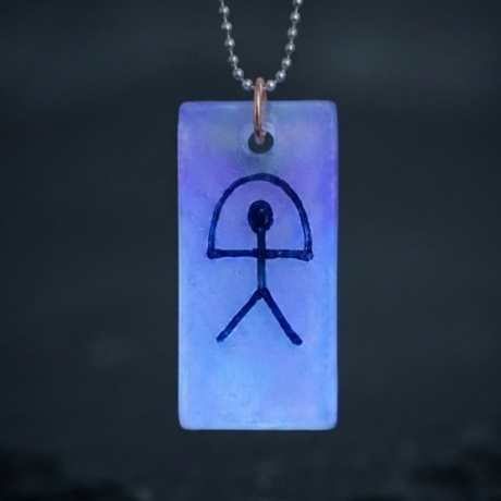 Zuversicht, die im Dunkeln leuchtet – Indalo-Amulett, handmade