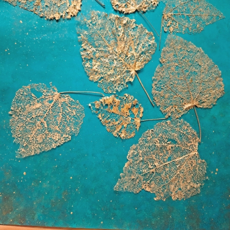 Bild skelettierte Blätter 75x55cm gold grün-blau