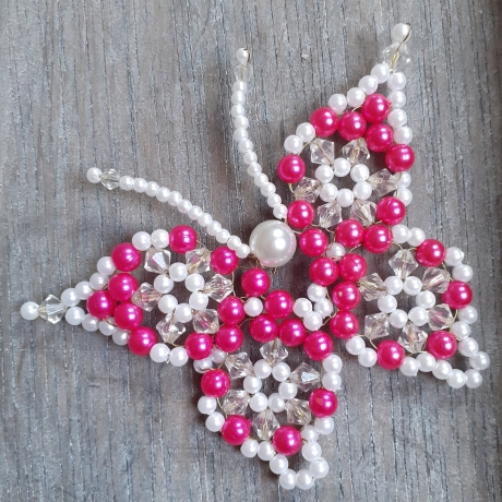 Schmetterling aus Perlen, pink/weiß/ kristall