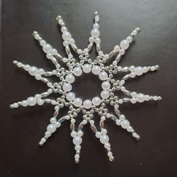 Perlenstern, weiß/silber,groß, Handarbeit