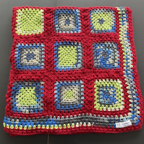 Gehäkelte Granny Square Kniedecke- Kinderdecke - 5 -