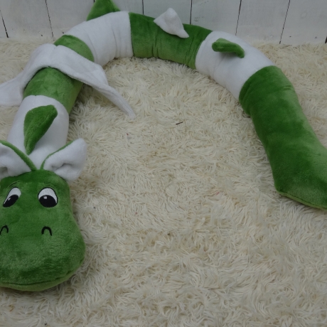 Bettschlange Drache, Puckschnecke, Bettrolle, Wickeltischrolle