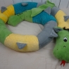 Bettschlange Drache, Puckschnecke, Bettrolle, Wickeltischrolle