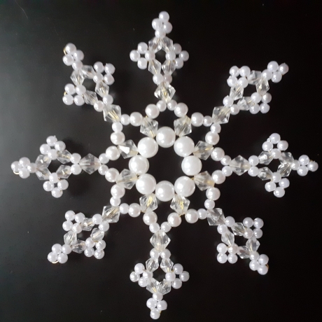 Perlenstern,Schneeflocke, weiß/kristall, Handarbeit