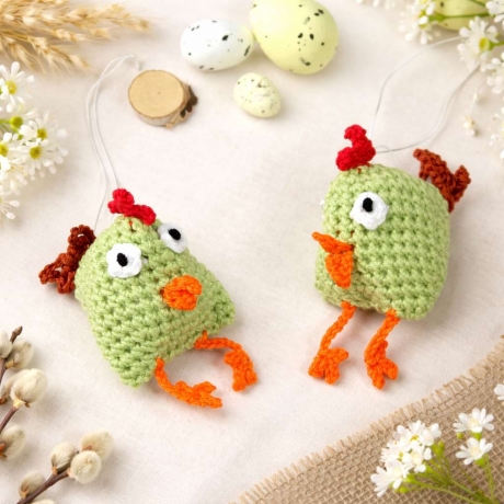 Gehäkelte Hühner – Osterdeko zum Aufhängen 2er Set