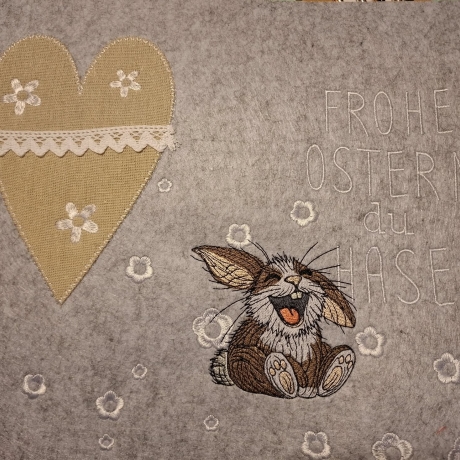 Einzeldatei lachender Hase 02 - Größe: 8.21x7.47 cm