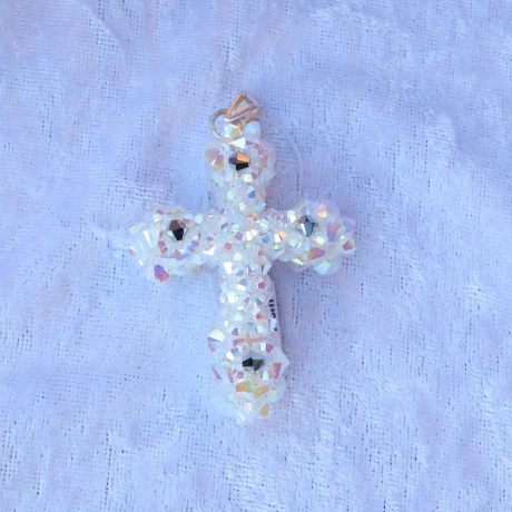 925er Kreuz aus 146 Swarovski® Xilions crystal