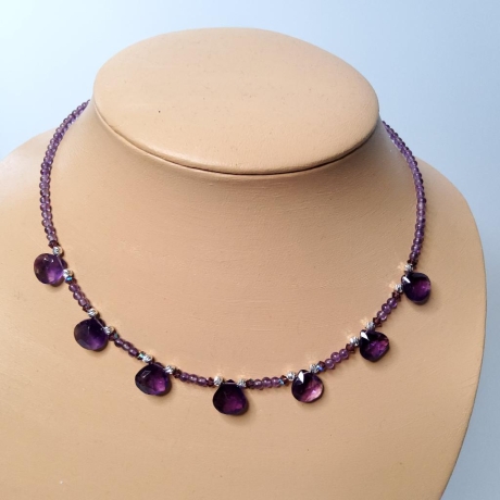 925er Amethyst Collier aus Perlchen und facettierten Tropfen