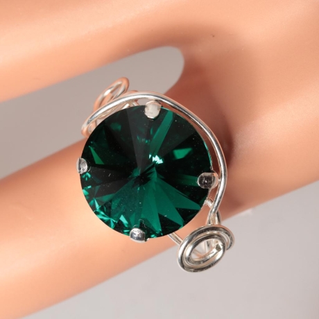 925er Ring gedrahtet mit Swarovski® Rivoli 14mm emerald