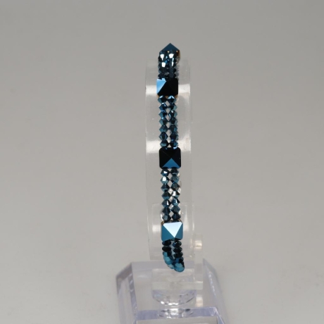 925er Armband m. Swarovski® Square Spikes + Xilions metallic blue