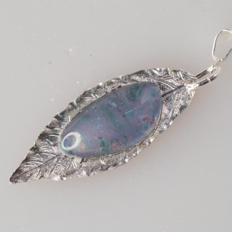 925er Anhänger Blatt mit Opal  Doublette (australischer Opal mit 