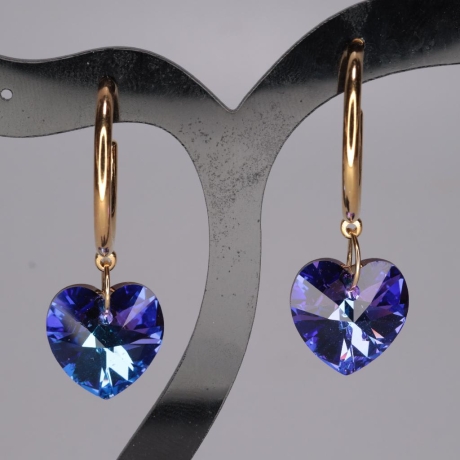 Vergoldete Ohrringe aus Zamak mit Swarovski® Herzen heliotrope