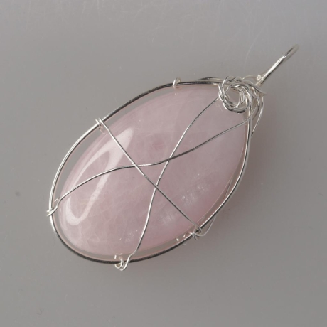 935er Anhänger mit Kunzit Cabochon oval gedrahtet