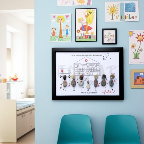 Steinbild Kinderklinik Kleine Menschen, grosse Herzen