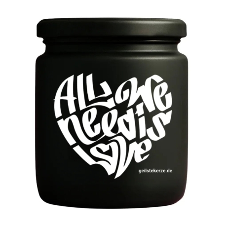 Duftkerze „ALL WE NEED IS LOVE“