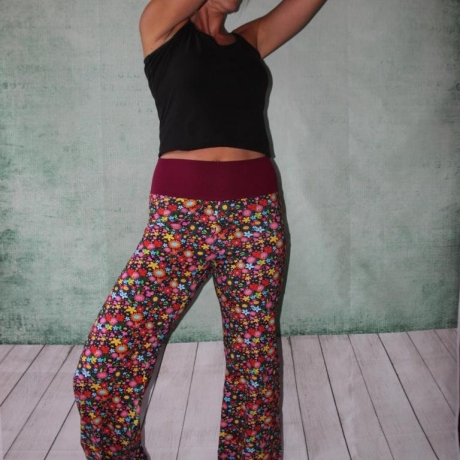 Pumphose flower power Yoga Hose Hogahose Blumen geblümt