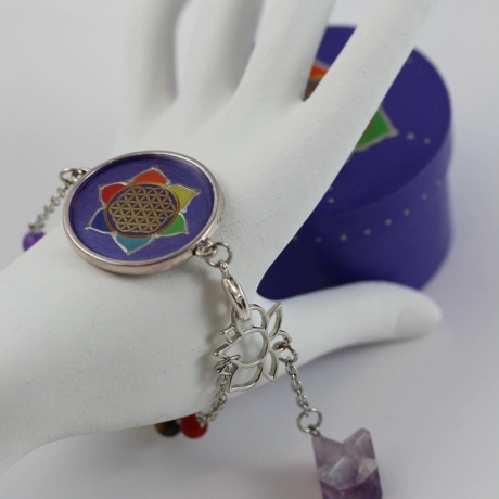 Amethyst Merkaba Pendel Armband mit Lebensblume in Chakra Farben