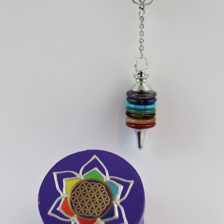 Edelstein Pendel Halskette in Chakra Farben mit Blume des Lebens