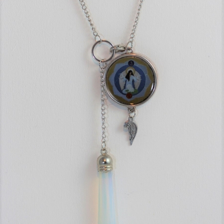 Opalit Mondstein Pendel Kette mit Engel Haniel und Flügel, Blau