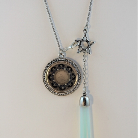 Opalit Mondstein Pendel Halskette mit Pentagramm und Mond Zyklus