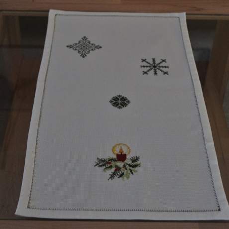 Tischläufer Weihnachten in grün, kreuzstich