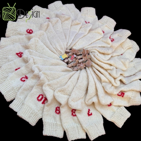 Adventskalender/Adventskalenderset - gestrickte Socken mit Zahlen
