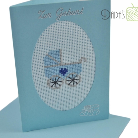 Gestickte Geburtskarte blau mit Kinderwagen in blau