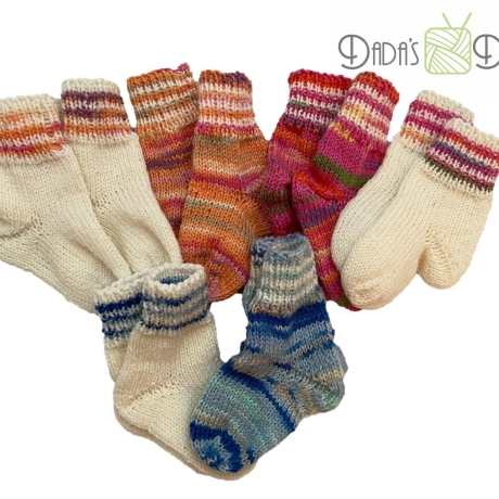 Gestrickte Babysocken - Gr. ca 17/18