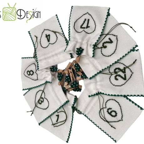 Adventskalender, Adventskalenderset Säckchen genäht und bestickt