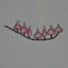 Tischläufer BLUMEN IN ROSA gestickt, kreuzstich